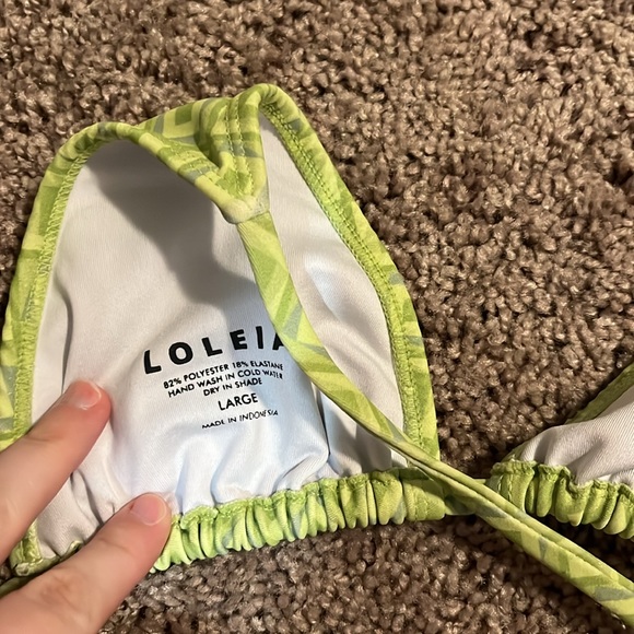 Skimpy bikini lime green top size L but fits like a M and bottom size M - Picture 5 of 6